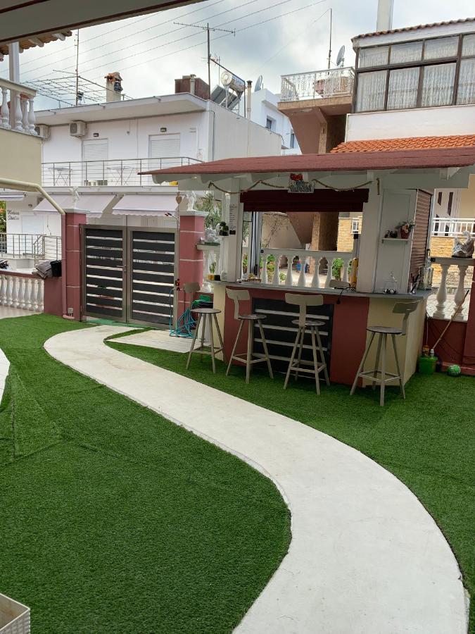 萨尔蒂Petros House公寓式酒店 外观 照片